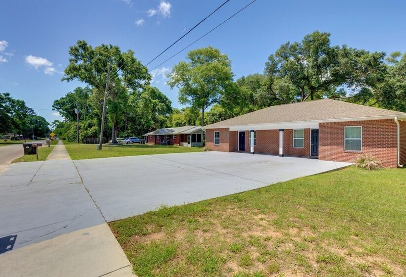 Dog Friendly Pensacola Duplex ~ 7 Mi To Downtown