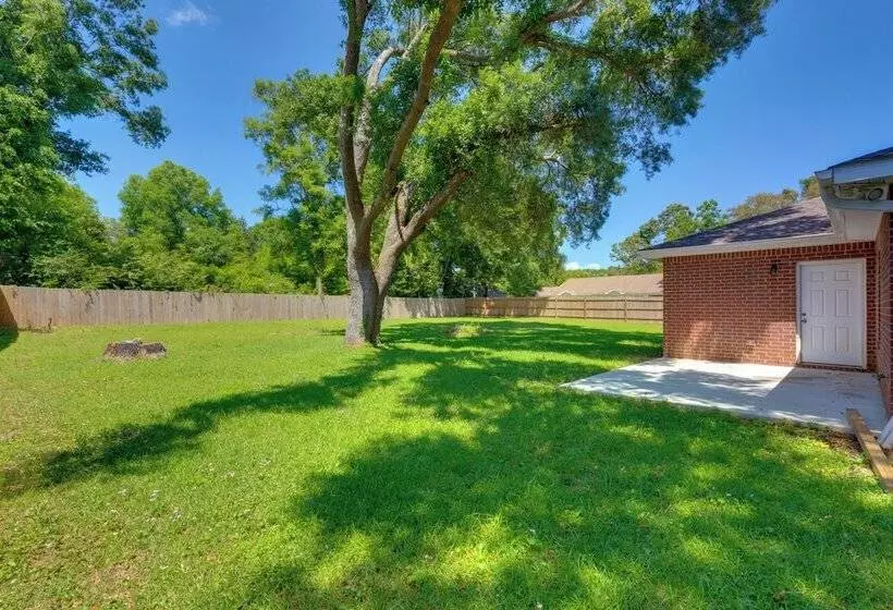 Dog Friendly Pensacola Duplex ~ 7 Mi To Downtown