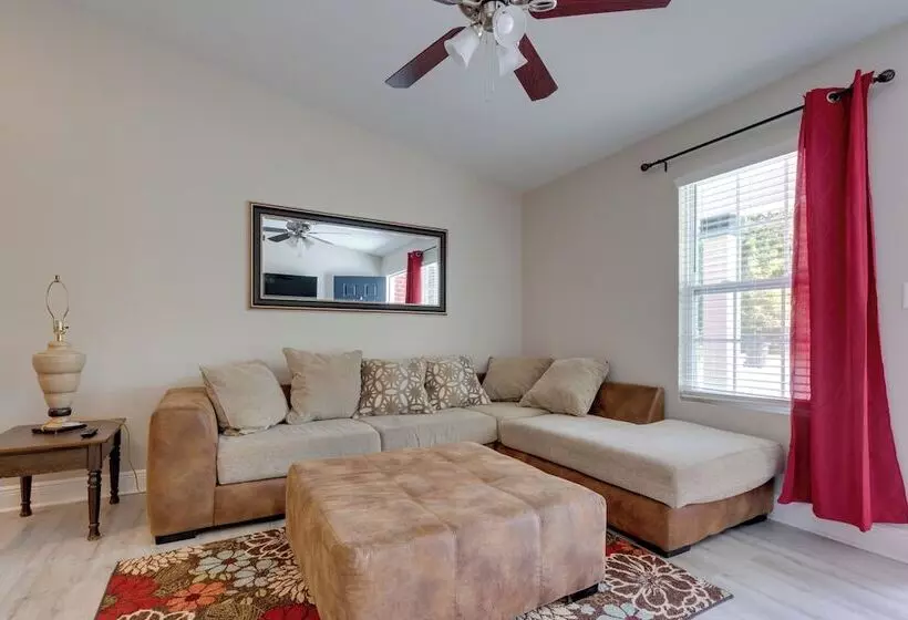 Dog Friendly Pensacola Duplex ~ 7 Mi To Downtown