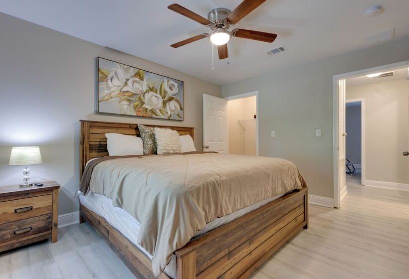 Dog Friendly Pensacola Duplex ~ 7 Mi To Downtown