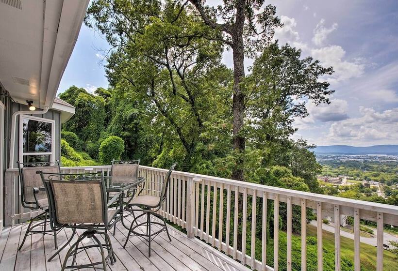 Upscale Chattanooga Home On Missionary Ridge!