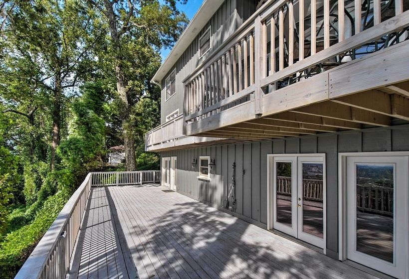 Upscale Chattanooga Home On Missionary Ridge!