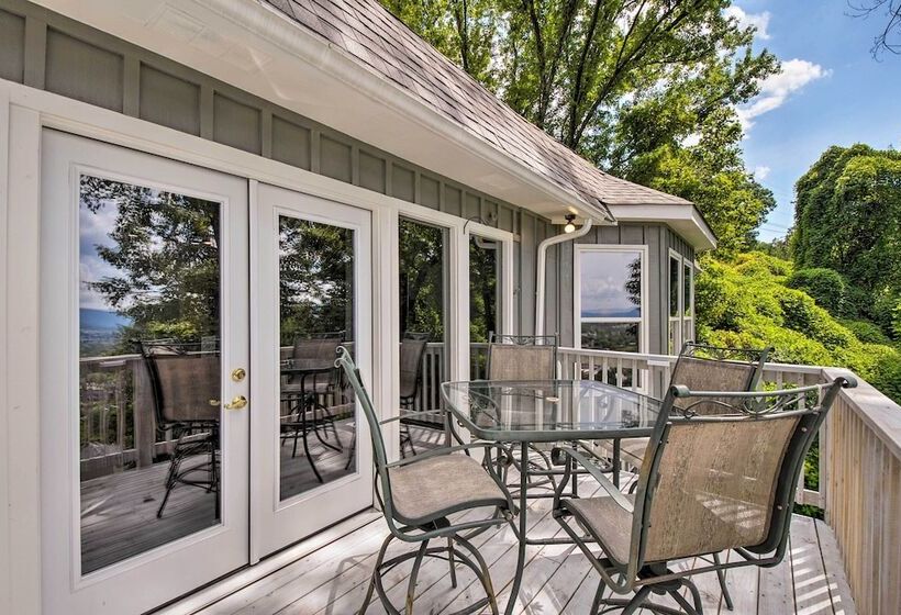 Upscale Chattanooga Home On Missionary Ridge!