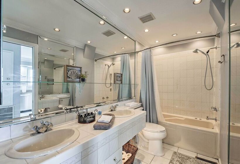 Upscale Chattanooga Home On Missionary Ridge!