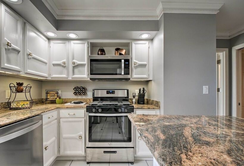 Upscale Chattanooga Home On Missionary Ridge!