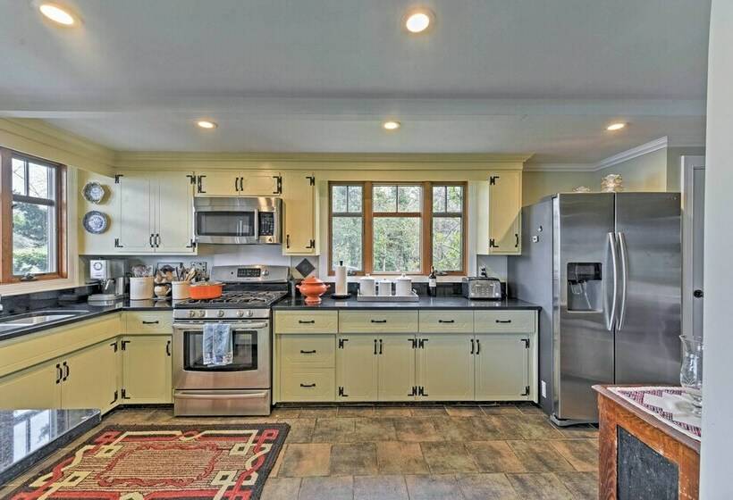 Waterfront Vineyard Haven Home Near Main Street!