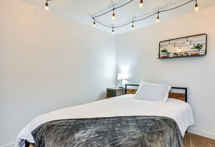 Beautiful Pet Friendly Washougal Home W/ Fire Pit!