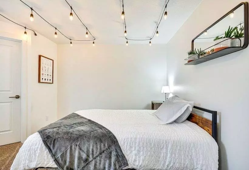 Beautiful Pet Friendly Washougal Home W/ Fire Pit!