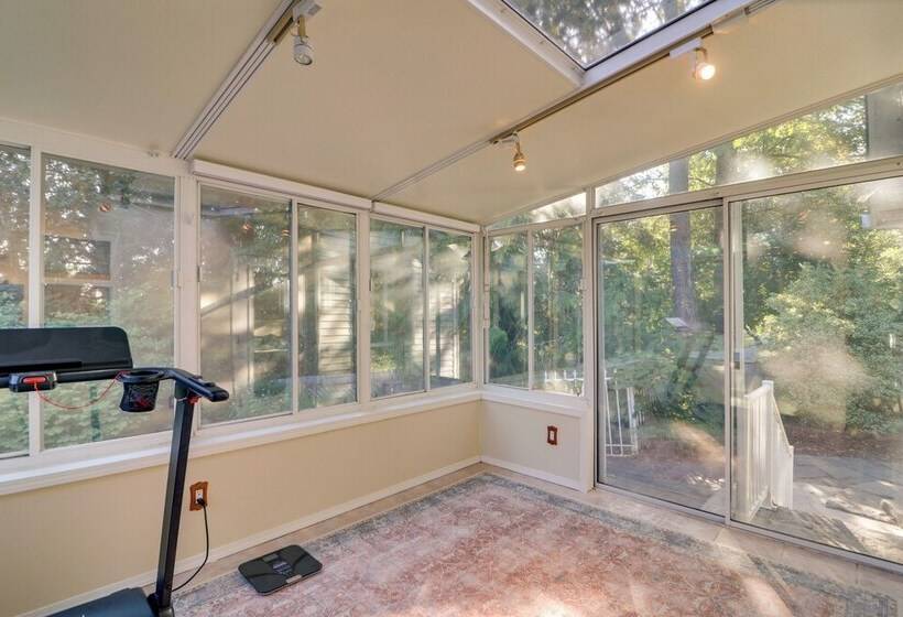 Beautiful Pet Friendly Washougal Home W/ Fire Pit!