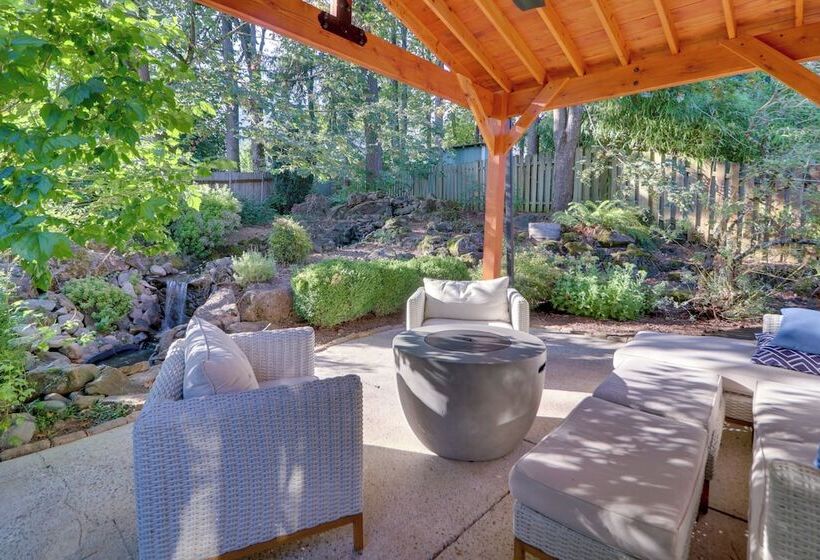 Beautiful Pet Friendly Washougal Home W/ Fire Pit!