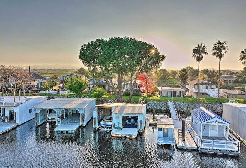 Bethel Island Sanctuary W/ Dock & Boathouse