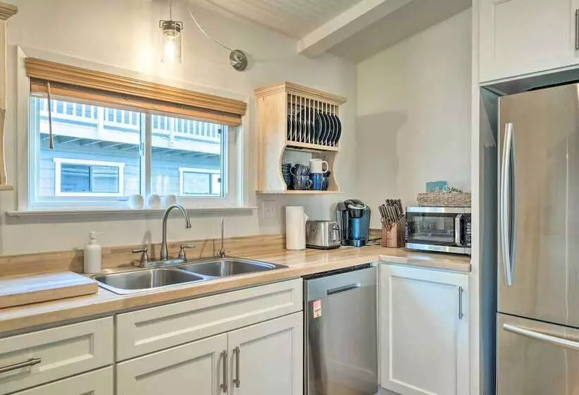 Bethel Island Sanctuary W/ Dock & Boathouse