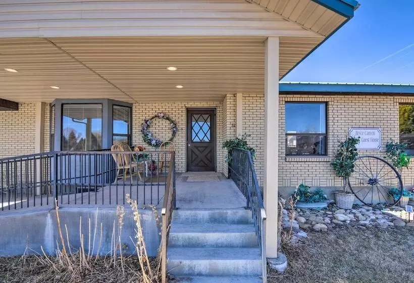Bryce Canyon Area House W/ Mountain Views!
