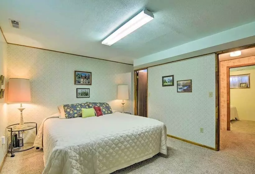 Bryce Canyon Area House W/ Mountain Views!