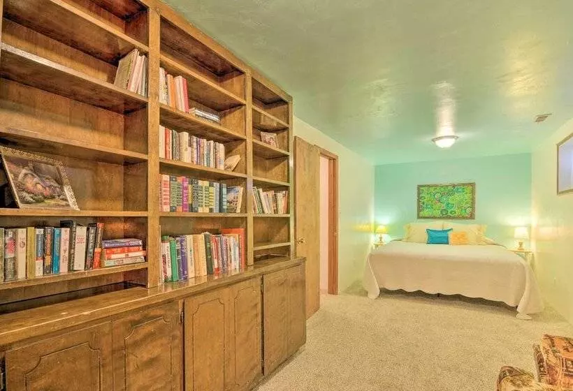 Bryce Canyon Area House W/ Mountain Views!