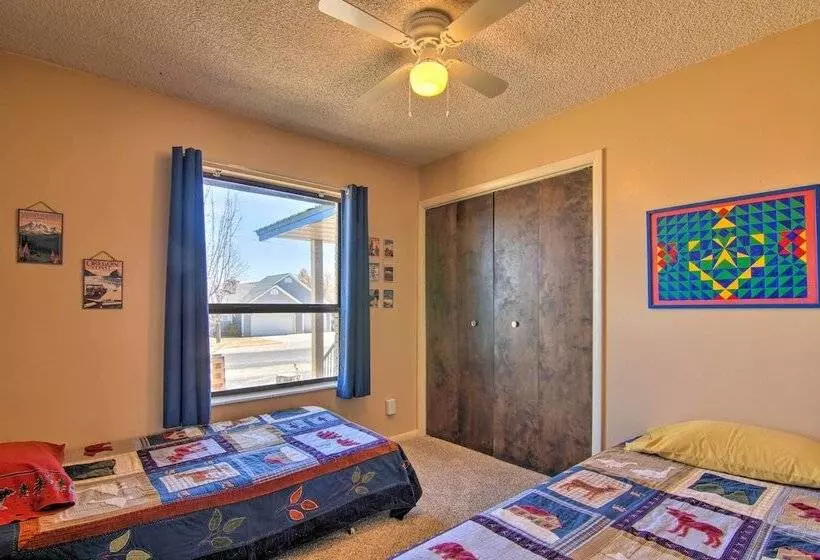 Bryce Canyon Area House W/ Mountain Views!