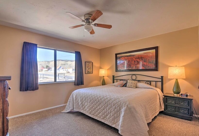 Bryce Canyon Area House W/ Mountain Views!