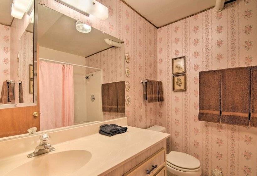 Bryce Canyon Area House W/ Mountain Views!