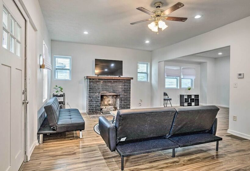 Charming Indianapolis Home ~ 4 Mi To Dtwn!