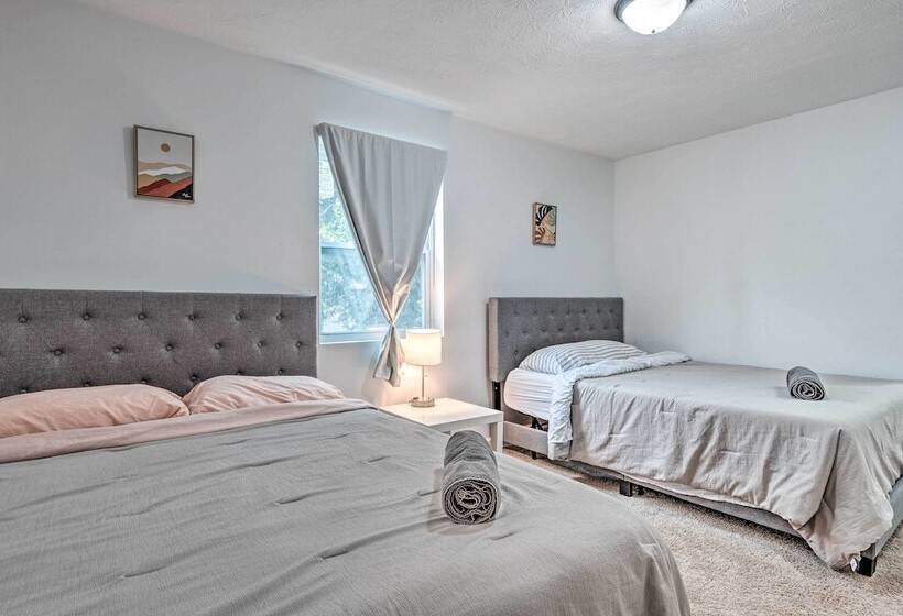 Charming Indianapolis Home ~ 4 Mi To Dtwn!