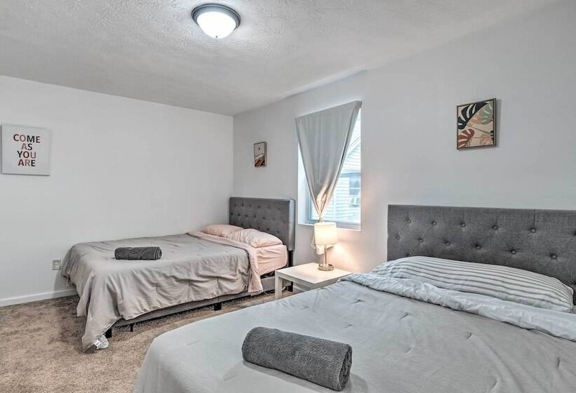 Charming Indianapolis Home ~ 4 Mi To Dtwn!