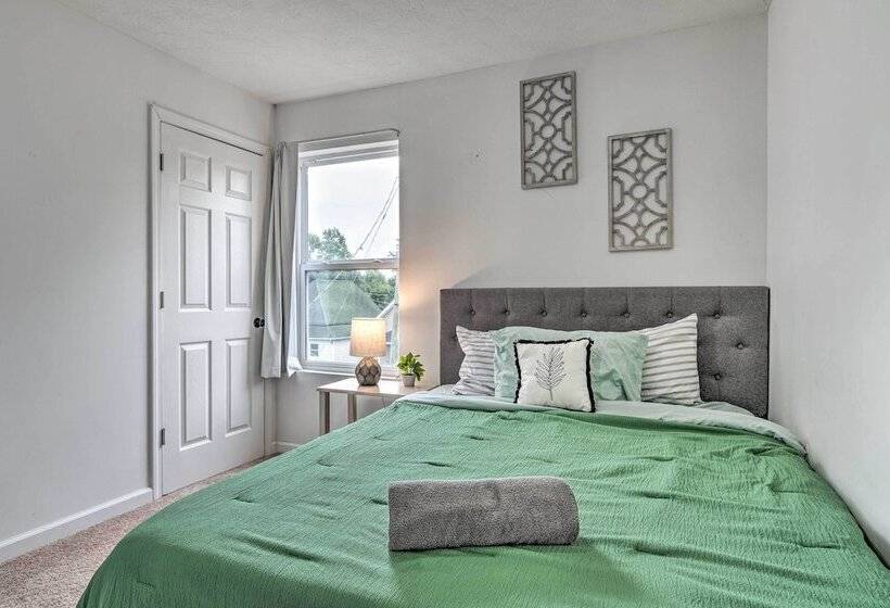 Charming Indianapolis Home ~ 4 Mi To Dtwn!