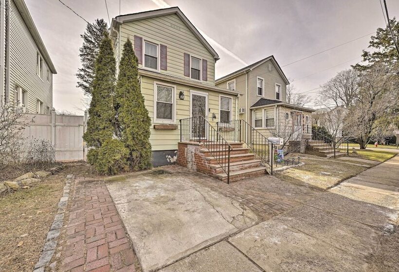 Charming New York Escape Near Central Park!