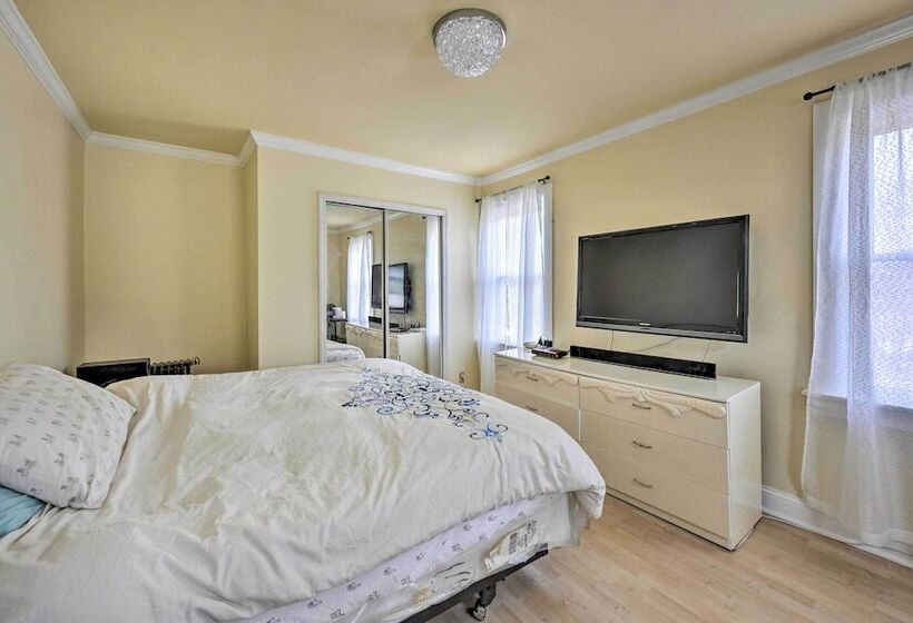 Charming New York Escape Near Central Park!