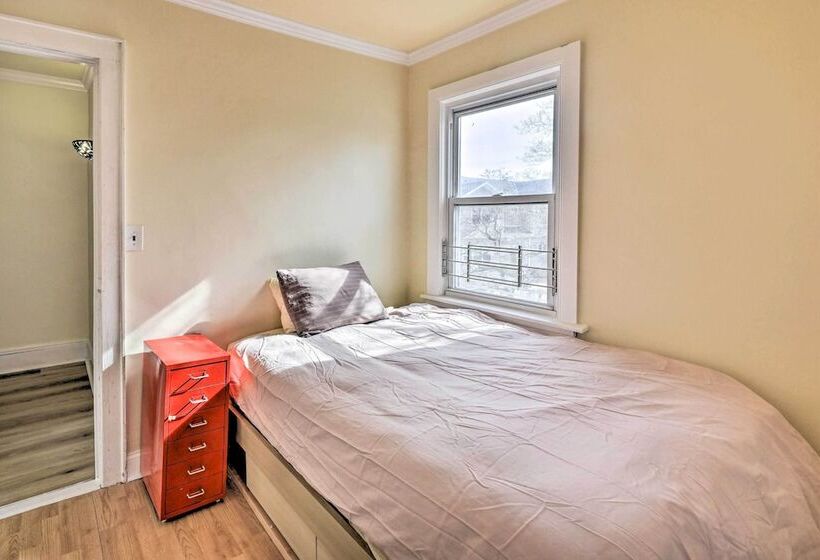 Charming New York Escape Near Central Park!