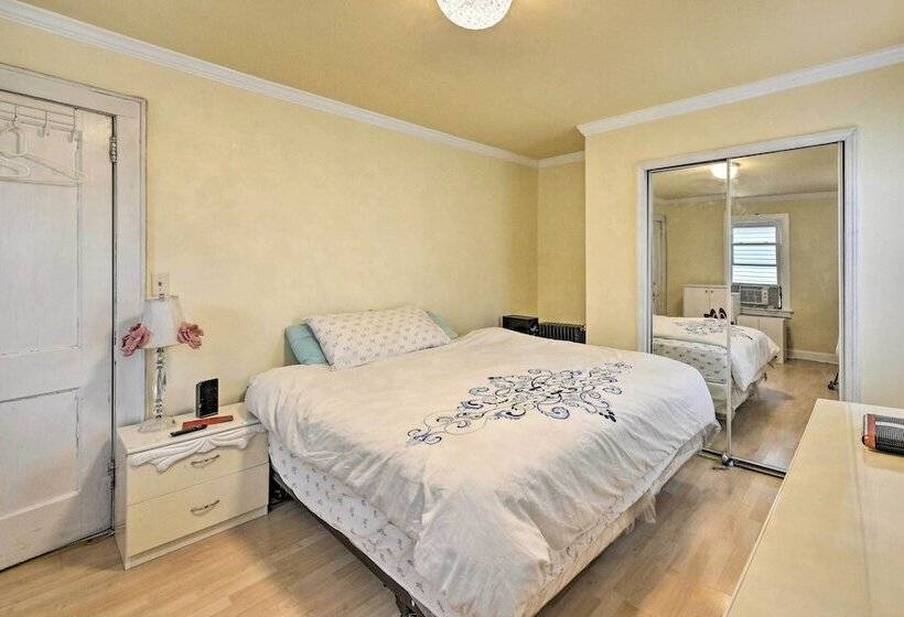 Charming New York Escape Near Central Park!