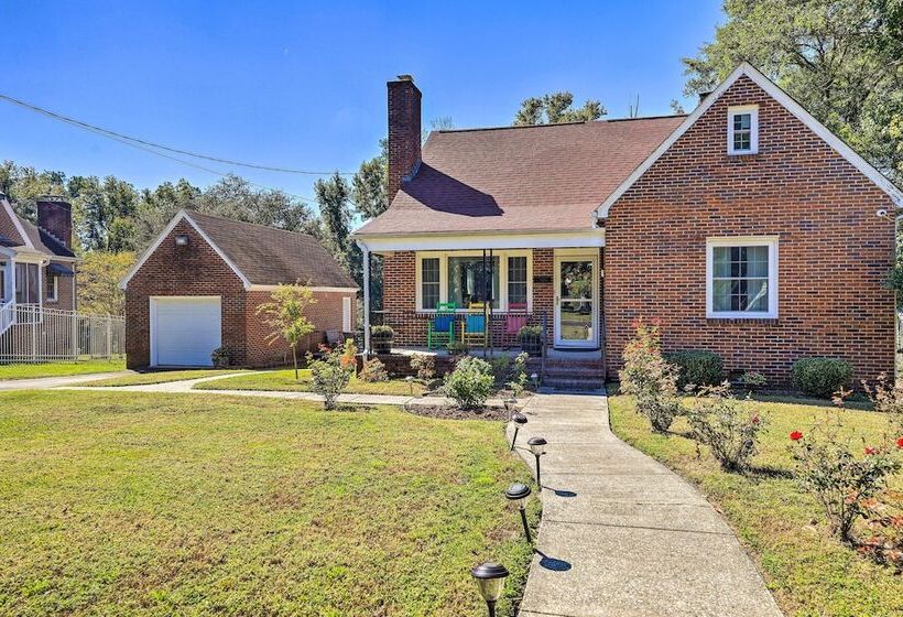 Convenient Jacksonville Home W/ Yard & Patio!