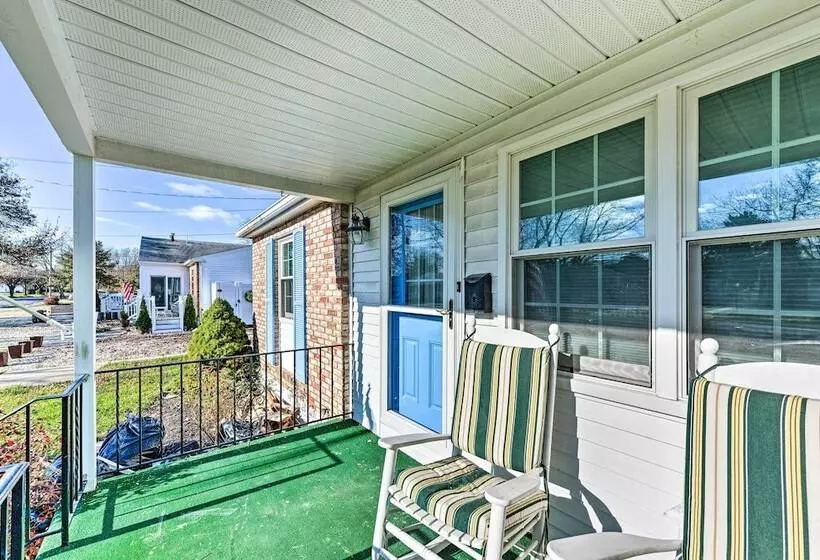 Cozy Cape May Escape Near Beaches & Golfing!
