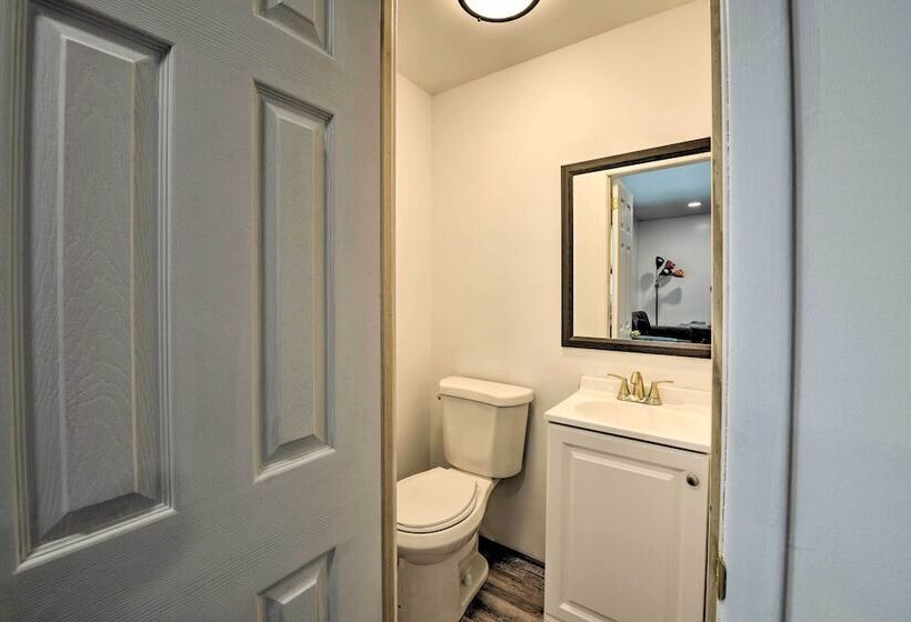 Cozy Cape May Escape Near Beaches & Golfing!