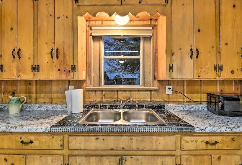 Cozy Graham Retreat ~ 3 Mi To Lake Eddleman!