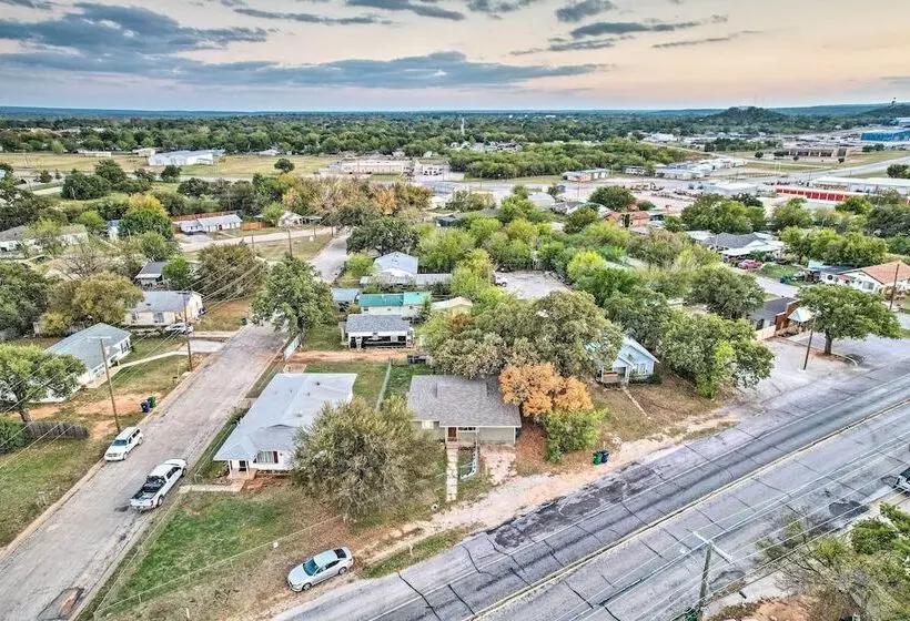 Cozy Graham Retreat ~ 3 Mi To Lake Eddleman!