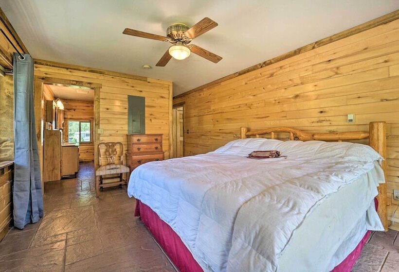 Direct Hiking Access: Riverfront Dolores Home!