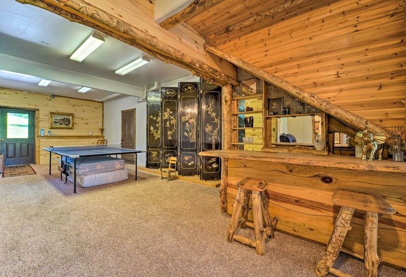 Direct Hiking Access: Riverfront Dolores Home!