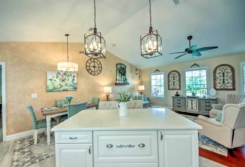 Elegant Cape Coral Home: Private Pool, Grill!