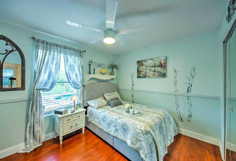 Elegant Cape Coral Home: Private Pool, Grill!