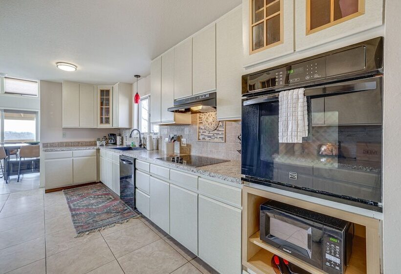 Eureka Springs Gem: 2 Decks, Mtn + Lake Views