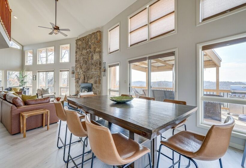 Eureka Springs Gem: 2 Decks, Mtn + Lake Views