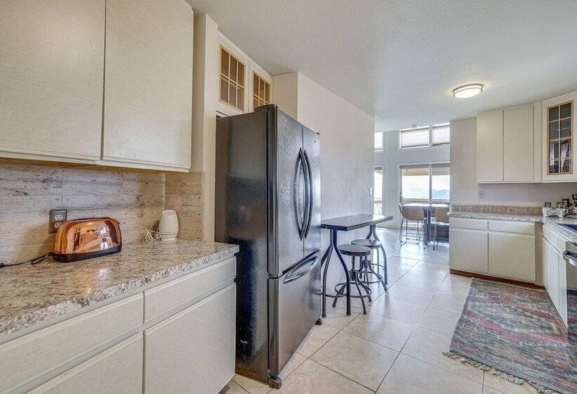 Eureka Springs Gem: 2 Decks, Mtn + Lake Views