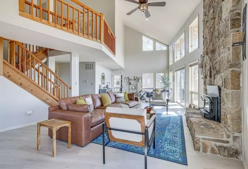 Eureka Springs Gem: 2 Decks, Mtn + Lake Views