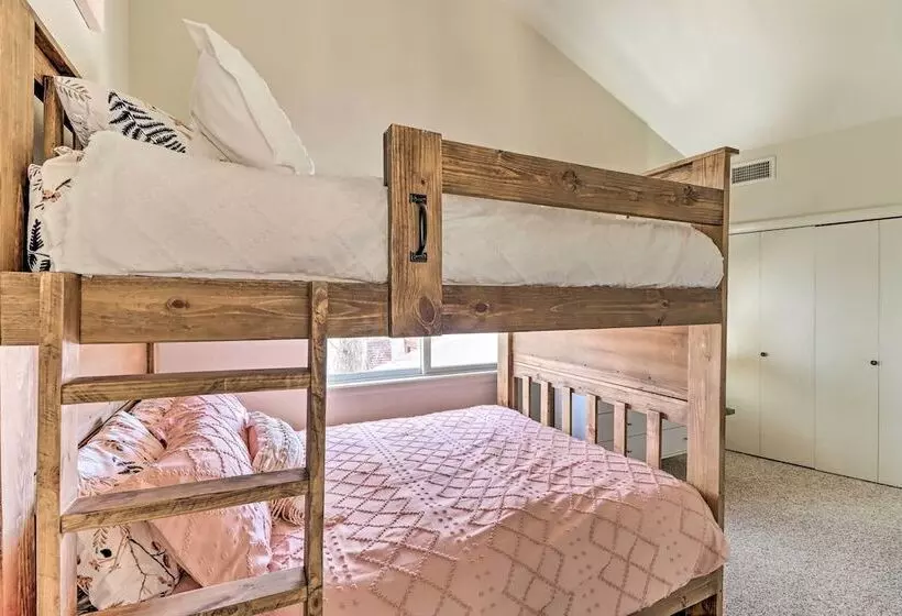 Eureka Springs Gem: 2 Decks, Mtn + Lake Views