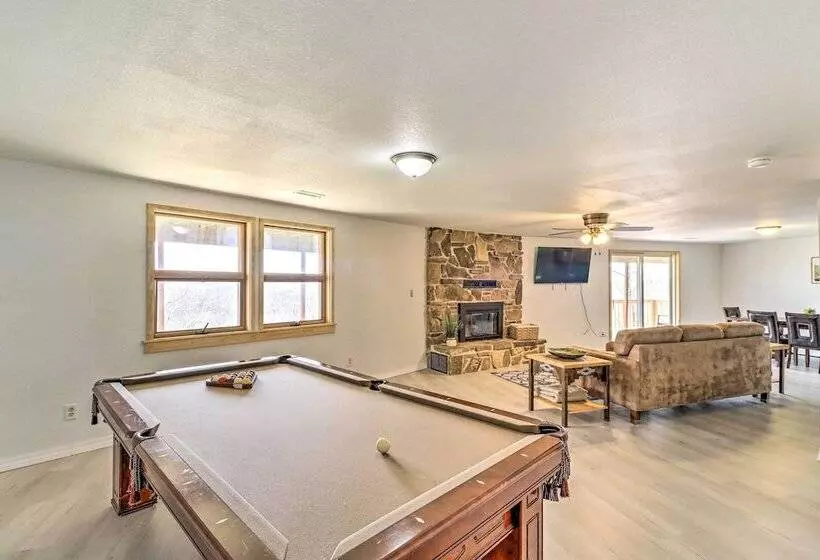 Eureka Springs Gem: 2 Decks, Mtn + Lake Views