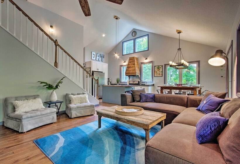 Home W/ Deck & Game Room 8 Mi To Asheville