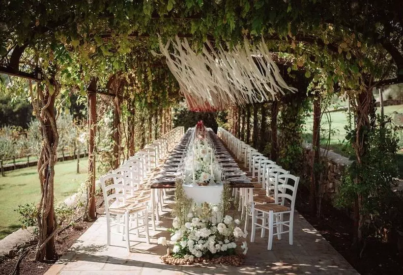 Maaseutuhotelli Agriturismo Vecchia Quercia