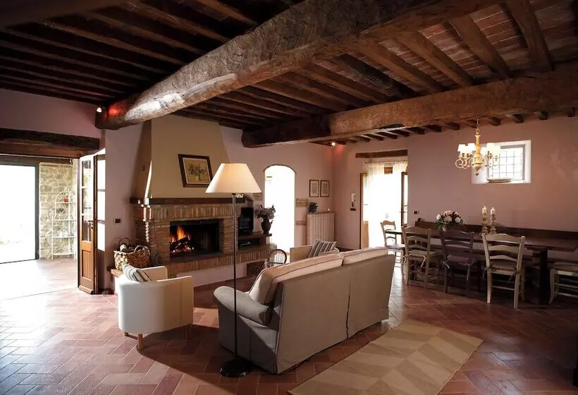 Maaseutuhotelli Agriturismo Vecchia Quercia