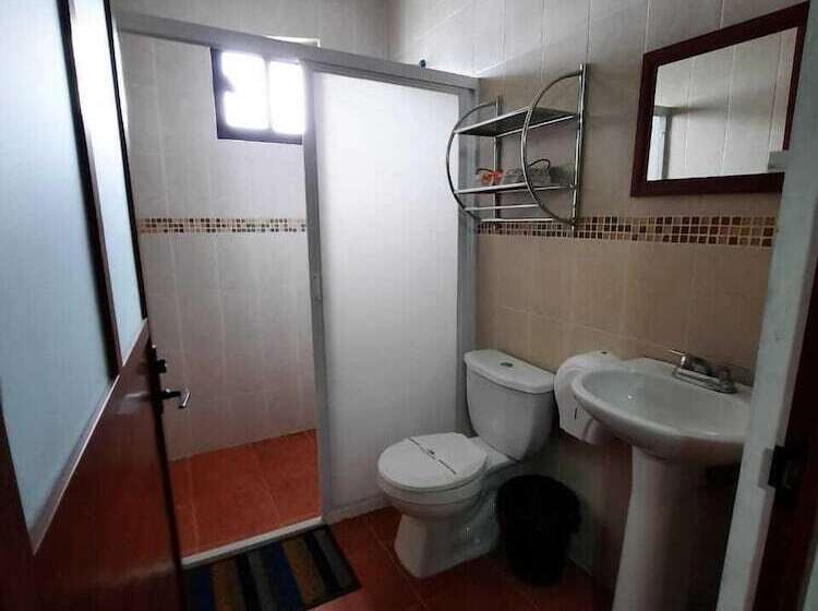 ホテル Sierra Norte Inn