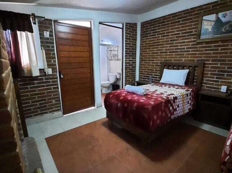 ホテル Sierra Norte Inn